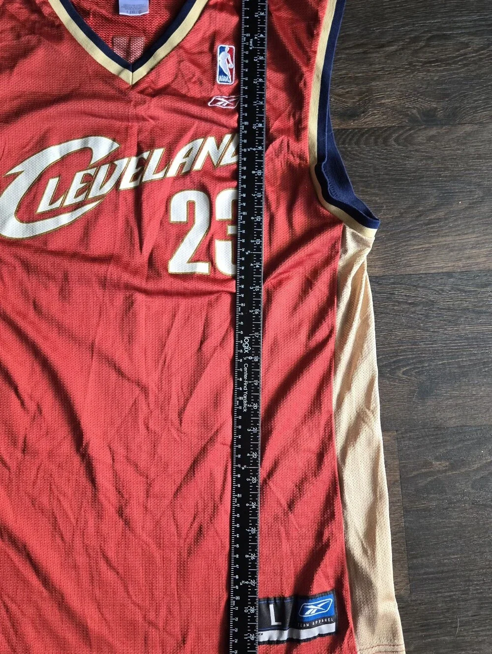 Vintage LeBron James #23 Cleveland Cavaliers Rookie Year Reebok Men Large Jersey